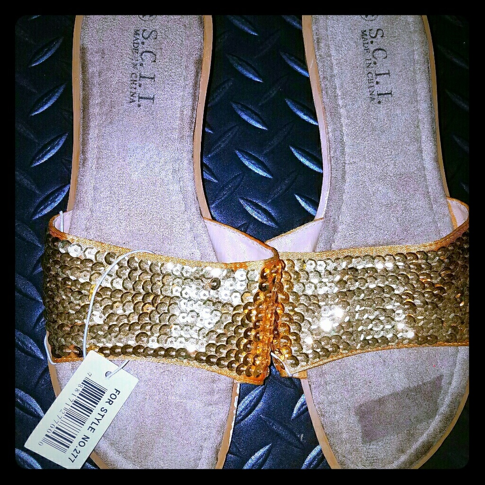 S.C.I.I. size 11 sandals.
